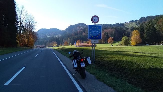 Noch ein Kilometer bis zur Grenze nach Tirol