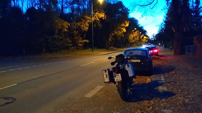 Stau auf der A96, Zwischenstopp irgendwo in Obersendling