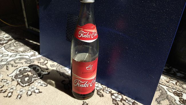 Getränke unterwegs? Die Cola daheim geht auch.