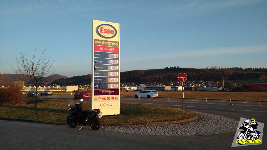 1,819 Euro für den Liter E10 – uff